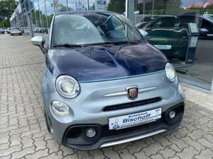 Fiat 500 695 C Abarth Rivale Akrapovic Ferrari Lackierung