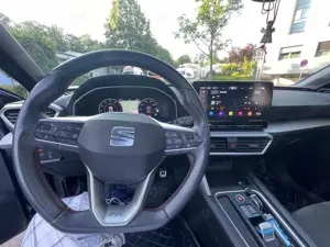 SEAT Leon Leon Sportstourer 1.5 eTSI ACT OPF DSG FR Bild 5