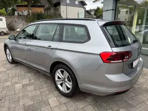 Volkswagen Passat Variant 2.0 TDI Conceptline DSG*R-Kamera Bild 5