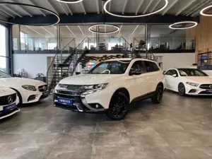 Mitsubishi Outlander Active+ 4WD *1. Hand*AHK*Bi-LED*