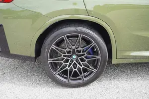 BMW X4 M M Competition INDIVIDUAL Head-Up Kamera HarmanKard Bild 2