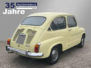 SEAT Others 600 L Turismo Bild 3