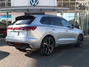 Volkswagen Touareg R-Line 3,0 V6 TDI SCR 4MOTION (286 PS) * Bild 4