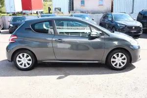 Peugeot 208 Active_Klima_Tempomat_86TKM Bild 4