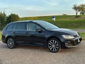 Volkswagen Golf Variant Highline BMT Bild 3