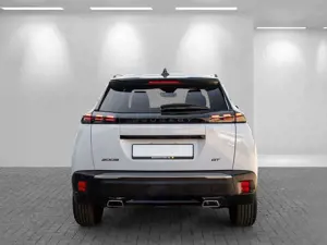 Peugeot 2008 EAT8 GT Alca/Leder+Massage+360+Navi+ACC+Sichtpak+v Bild 4