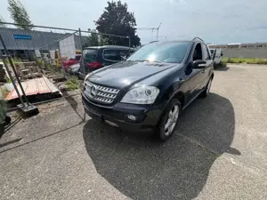 Mercedes-Benz ML 320 ML 320 CDI (164.122)