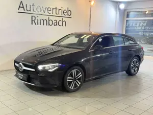 Mercedes-Benz CLA 200 Brake Progressive Bild 1