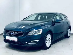 Volvo V60 Kombi Momentum * NAVI * R-KAMERA * AHK