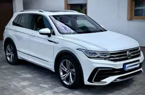 Volkswagen Tiguan Tiguan 2.0 TDI SCR 4MOTION DSG R-Line Panoramadach
