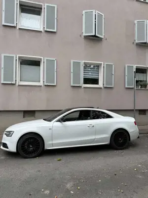 Audi A5 Coupe 3.0 TDI Sonderaustattung Getriebe Garantie Bild 2