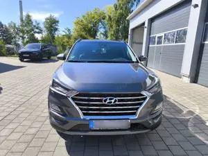 Hyundai TUCSON blue 2.0 CRDi 4WD Aut. Premium Bild 3