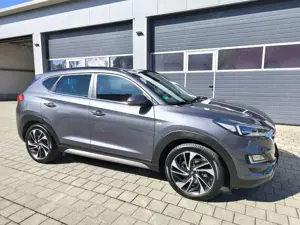 Hyundai TUCSON blue 2.0 CRDi 4WD Aut. Premium