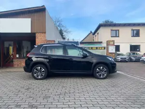 Peugeot 2008 Allure "Panorama Dach"Sitzh.- AHK- " Navi " !!!