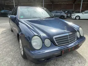 Mercedes-Benz E 220 CDI CLASSIC/AUTOMATIK/LEDER/EL.FENSTER Bild 3