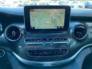 Mercedes-Benz V 300 V300 d AVANTGARDE EDITION 4MATIC LANG 7 SITZE Bild 4
