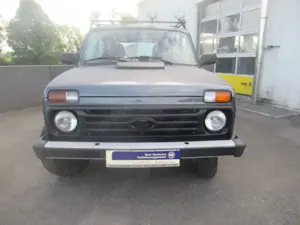 Lada Niva TAIGA 4x4 AHK RADIO DACHTRÄGER LED 1.HAND Bild 2