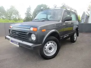 Lada Niva TAIGA 4x4 AHK RADIO DACHTRÄGER LED 1.HAND Bild 4