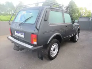 Lada Niva TAIGA 4x4 AHK RADIO DACHTRÄGER LED 1.HAND Bild 5