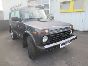 Lada Niva TAIGA 4x4 AHK RADIO DACHTRÄGER LED 1.HAND Bild 3