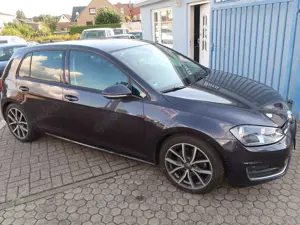 Volkswagen Golf 7 Lounge 2.0 TDi BMT