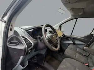 Ford Transit /Tourneo Custom Kombi 310 L1 9 Sitzen Bild 5