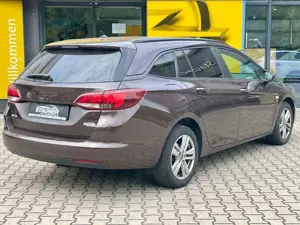 Opel Astra K ST 120 Jahre 1.4 Turbo*NAVI*KAMERA*AGR*LHZ*SHZ* Bild 3