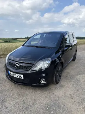 Opel Zafira OPC