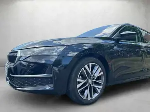 Skoda Octavia Combi Ultimate 2,0L TDI Bild 3