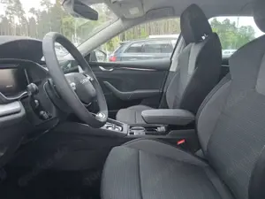 Skoda Octavia Combi Business ACC|RFK|LED|Carplay|Kl... Bild 5