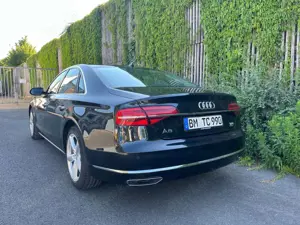 Audi A8 3.0 TDI quattro km geringe Laufleistung Bild 3