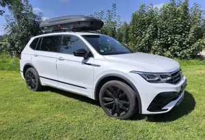 Volkswagen Tiguan Allspace VW Tiguan Allspace 2.0 R-Line 7 Sitze PanoramaDach