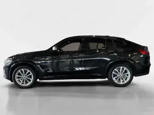 BMW X4 M M Sport Bild 4