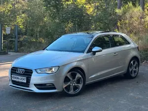 Audi A3 2.0 TDI S line Sportpaket *GSD*XENON*SHZ*PDC*