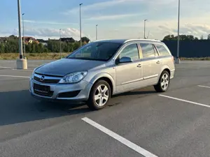 Opel Astra H Caravan Edition AHK TÜV