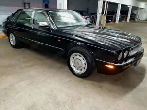 Jaguar Daimler Jaguar-Daimler V8 Limousine Langversion*letzte Version 2002 Bild 2