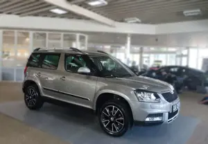 Skoda Yeti Adventure 4x2; XEN KLIMAAUT PDC GRA SHZ AHK