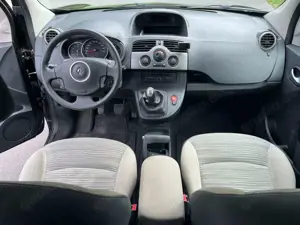 Renault Kangoo Kangoo  5-Türer 1.6 16V 105 Happy Family Bild 5
