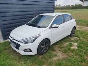 Hyundai i20 NEW FL 5T 1.2 Benzin
