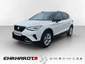 SEAT Arona 1.5 TSI DSG FR LED*VIRTUAL*NAV*SHZ*ACC*PARKLENK...