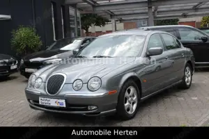 Jaguar S-Type 4.0 V8 Sport*LEDER*XENON*ESSD*TOP!