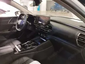 Citroen C5 X PureTech 130 StopStart AT8 Plus *HUD*NAVI* Bild 4