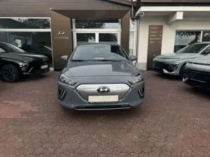Hyundai IONIQ Facelift Elektro STYLE-Paket LED Klima Bild 2