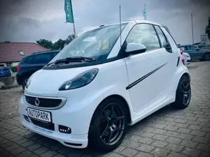 smart forTwo fortwo cabrio Brabus Xclusive*LEDER*DAB* Bild 2