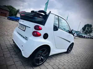 smart forTwo fortwo cabrio Brabus Xclusive*LEDER*DAB* Bild 5