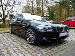 BMW 530 BMW 530d, Bj. 2011, Automatik, Schiebedach, viele Neuteile, TÜV bis Juni 2027 Bild 5