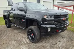 Chevrolet Silverado 4x4, Volleder, LED, AHK, Dachfenster, Lift 7-10",