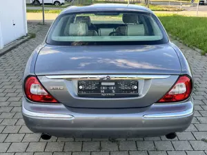 Jaguar XJ8 X356 Lang (LWB) gepflegt aus Rentnerhand Bild 4