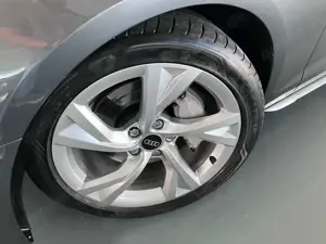 Audi A4 40 TFSI Avant S line Automatik - Massagafunkt./ Ka Bild 2