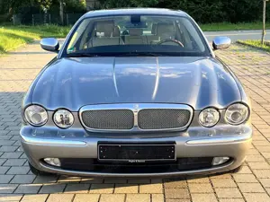 Jaguar XJ8 X356 Lang (LWB) gepflegt aus Rentnerhand Bild 5